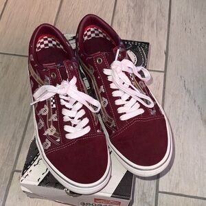 VANS Primitive Port Royale